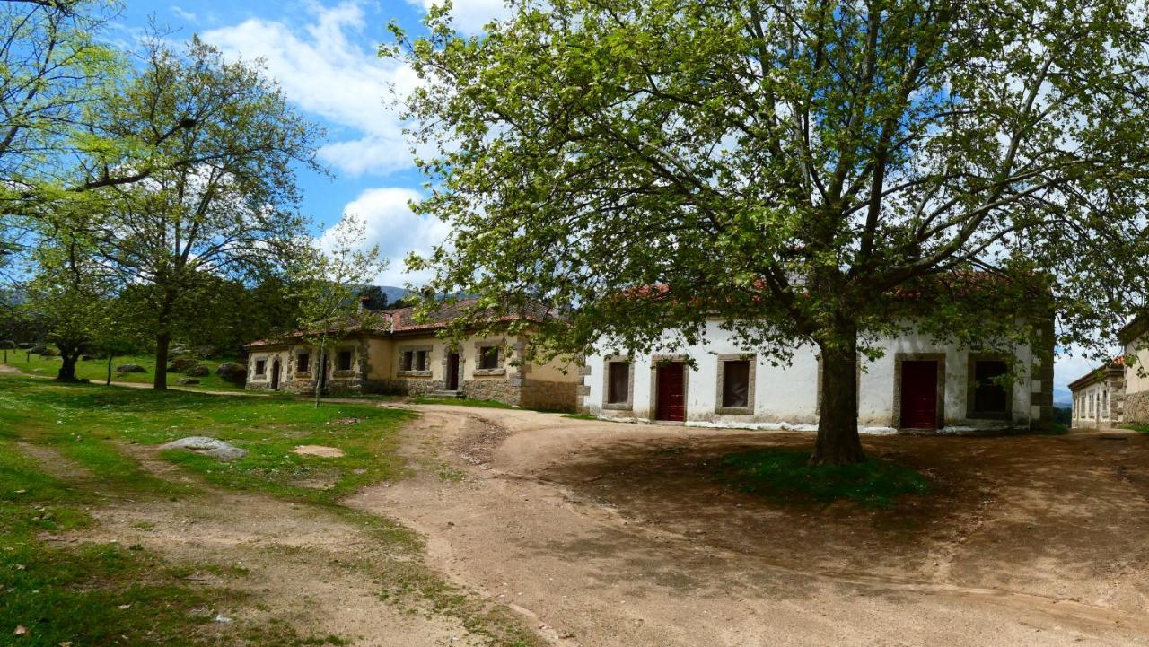 Nucleo De Turismo Rural Valle De Iruelas Las Cruceras Exterior photo