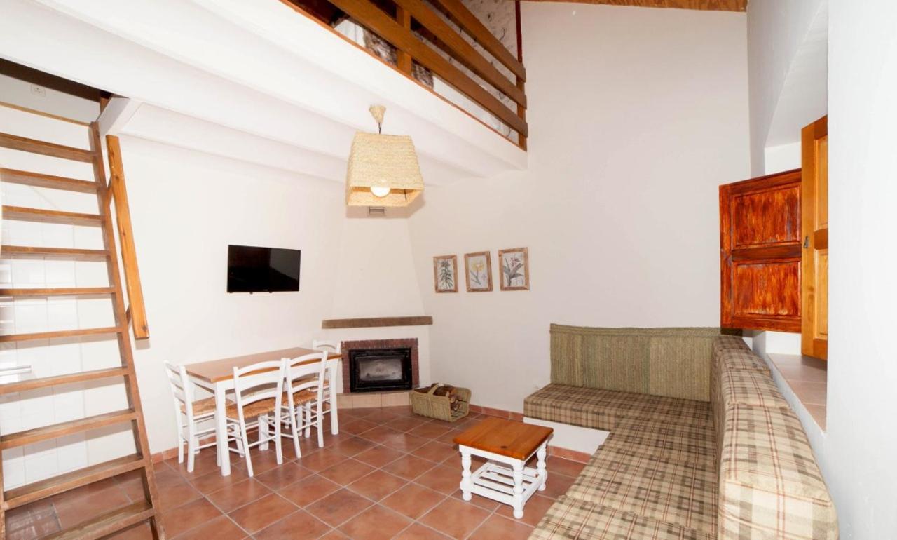Nucleo De Turismo Rural Valle De Iruelas Las Cruceras Exterior photo